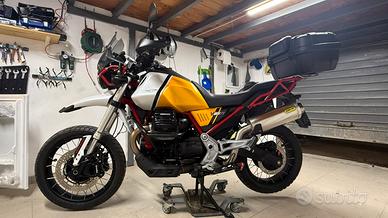 Moto guzzi V85tt euro 5 come nuova