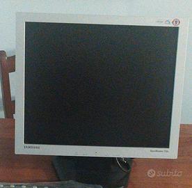 Monitor piatto Samsung
