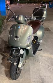 Vespa GTV 250