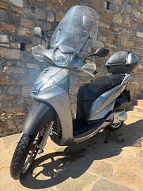 HONDA SH 300