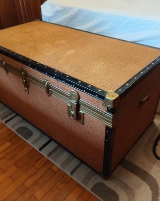 Baule vintage in "cartone"