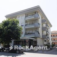 TRILOCALE A REDDITO A SOLI 350 METRI DAL MARE