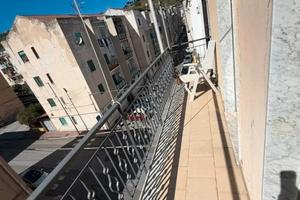 Trivani vicino al policlinico