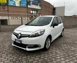 Renault Scenic XMOD