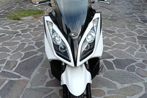 Kymko downtown 200i