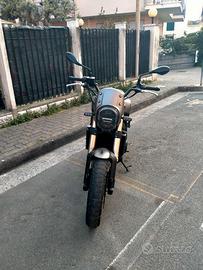 Benelli Leoncino 800 Trail