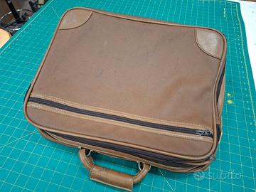 Borsa/Valigetta stile anni '80