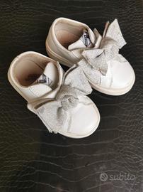 Scarpa bianca 24 SHO.E.B. 76