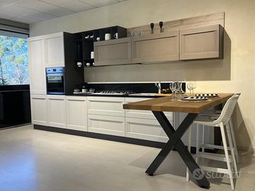 Cucina in legno stile contemporaneo.