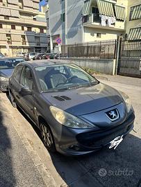 Peugeot 206 plus GPL 2010 - 220.000km neopatentati
