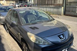 Peugeot 206 plus GPL 2010 - 220.000km neopatentati