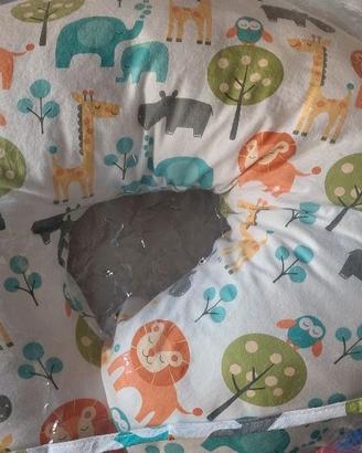 Cuscino per allattamento ben tenuto