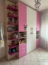 Cameretta bianca e rosa