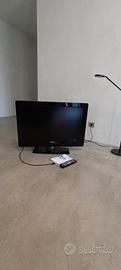 Televisore Philips 32" con telecomando e manuale