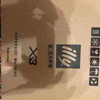 Macchina caffe illy x3 caps imballata