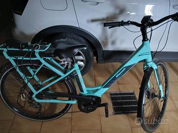 Bicicletta a pedalata assistita (elettrica)