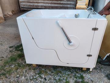 vasca con seduta e porta