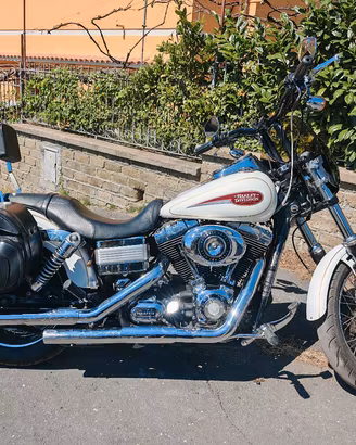 Harley-Davidson Dyna Super Glide Custom 2007 