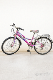 Bicicletta mountain bike (taglia media)