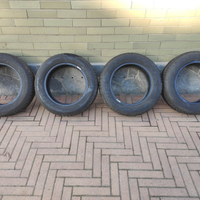 Prezzo super per 2 treni gomme 175/65r14 185/60r15