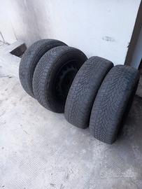 Set 4 cerchi in ferro + gomme Bridgestone