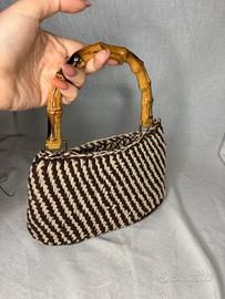 Borsa a mano marrone e beige manico bambù uncinett