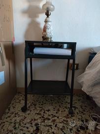 comodino Ikea nero