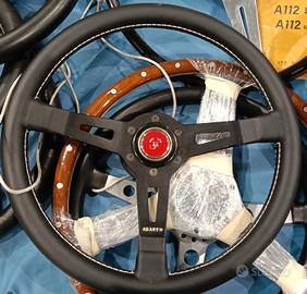 Volanti vintage per auto sportive anni 70