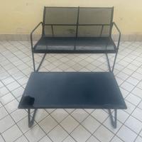 Divanetto Lunghezza 105 e tavolo linghezza 84