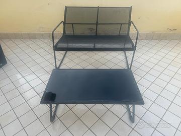 Divanetto Lunghezza 105 e tavolo linghezza 84