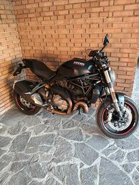ducati Monster 821