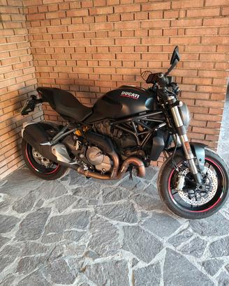 ducati Monster 821