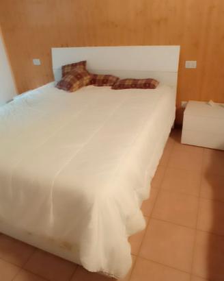 Letto  matrimoniale contenitore con comodini