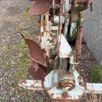 Aratro Bivomero rotazione meccanica