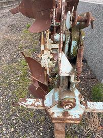 Aratro Bivomero rotazione meccanica