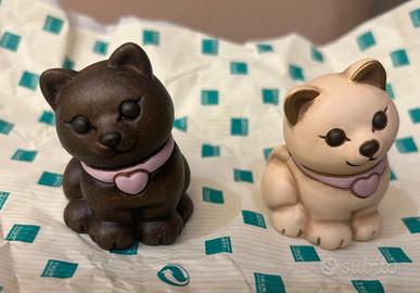 Coppia di gatti bianco/nero Thun uovo Bauli 2026