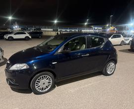 Lancia Ypsilon 1.3 MJT 95 cv