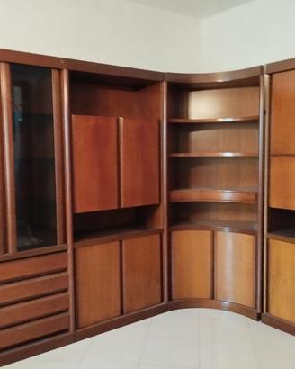 Mobile angolare in legno