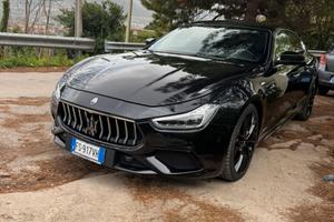 Maserati ghibli 250cv