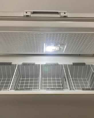 Congelatore Ignis ICF S29 292L funzionante