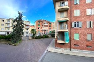 VENDITA NUDA PROPRIETA' - 3 LOCALI - 2 ARIE!