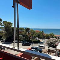 Appartamento con tre camere vista mare Rif. 40