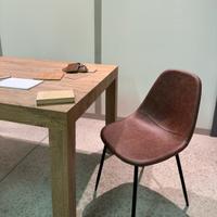 sedia in ecopelle marrone