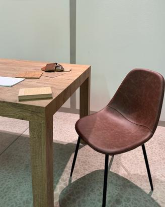 sedia in ecopelle marrone