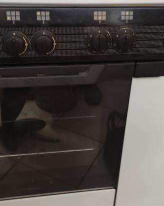 cucina con forno + elettrico.