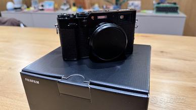 Fuji x100 vi