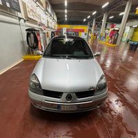 Renault clio 1.2 benzina