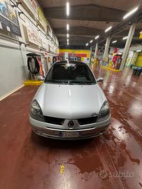 Renault clio 1.2 benzina