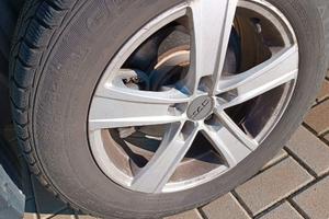 Pneumatici Invernali + Cerchi in lega 215/60/R16