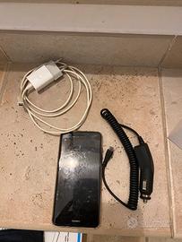 Huawei P10 Lite con accessori